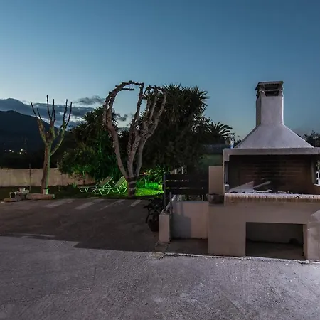 Kanelos Garden House Tatil Evi *