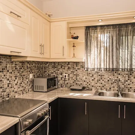 Kanelos Garden House Tatil Evi Drakas