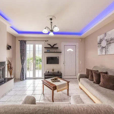 Kanelos Garden House *